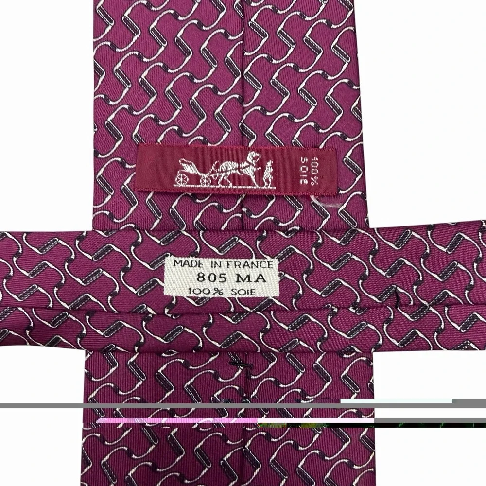 Hermes Men's Tie Ribbon Pattern Burgundy Red Silk 805 MA 3 3/8